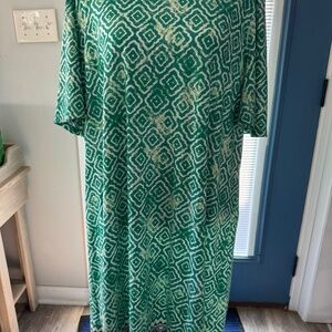Kim Rogers short sleeve curvy dress
